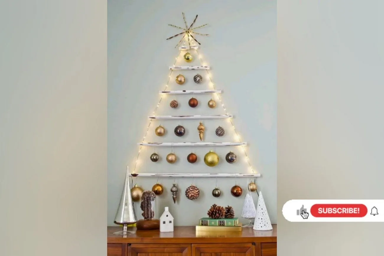 35.Decorative Christmas tree.jpg?format=webp