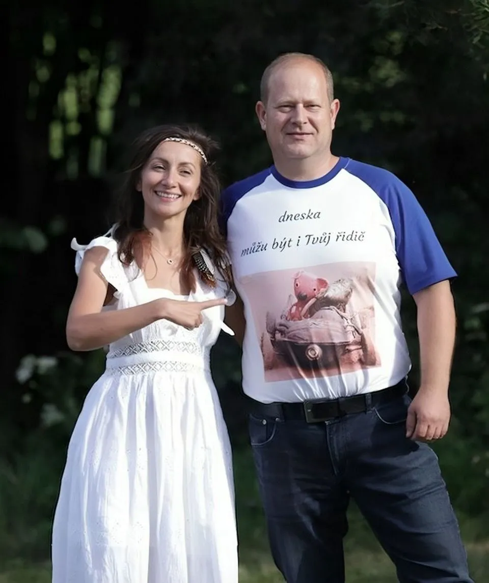 30. The T-shirt that created a special wedding atmosphere.jpg?format=webp